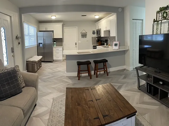 4733 W Wallace Ave — Photo 10