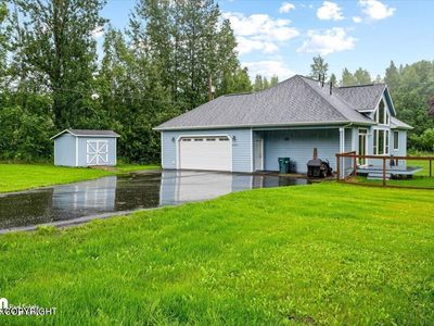 22364 Glacier Vista Rd, Chugiak, AK, 99567