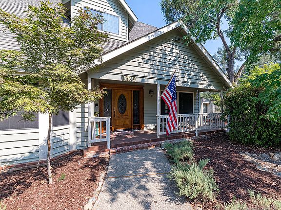 3rd image of 1329 Oak Creek Ct
