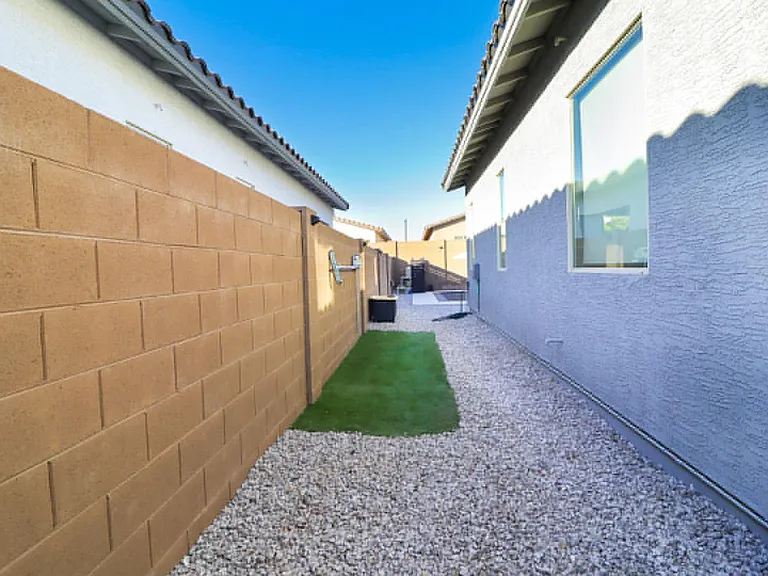 14144 W Smoketree Dr — Photo 30