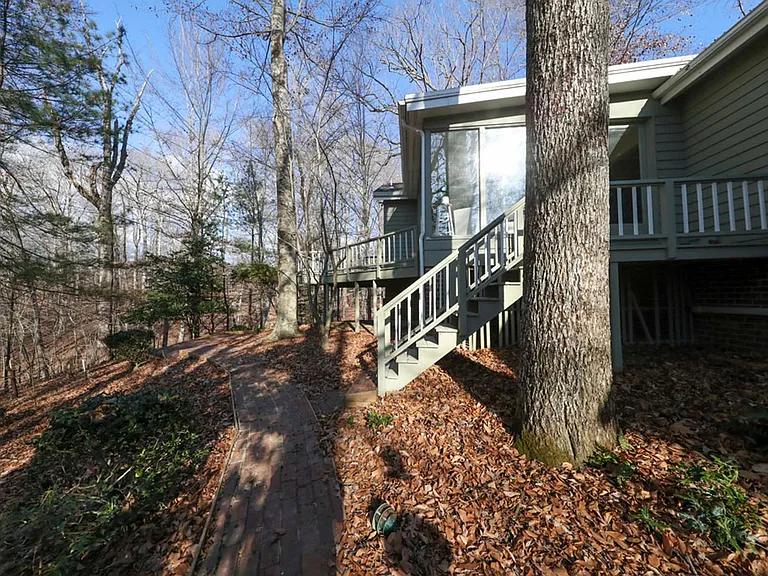 208 Fairfax Way — Photo 84