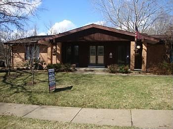 1st image of 217 Glen Cove Dr