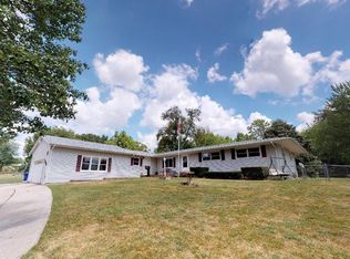 2366 S Lost Bridge Rd, Decatur, IL 62521