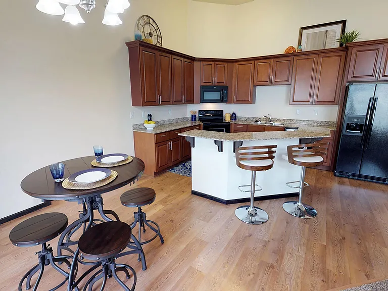 Town Square Townhomes — Photo 4