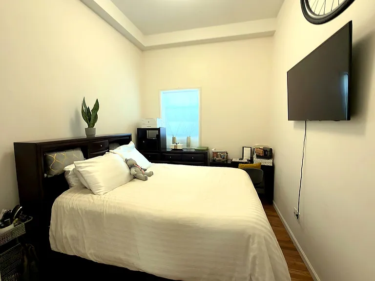 411 Kennedy Blvd #1R — Photo 3
