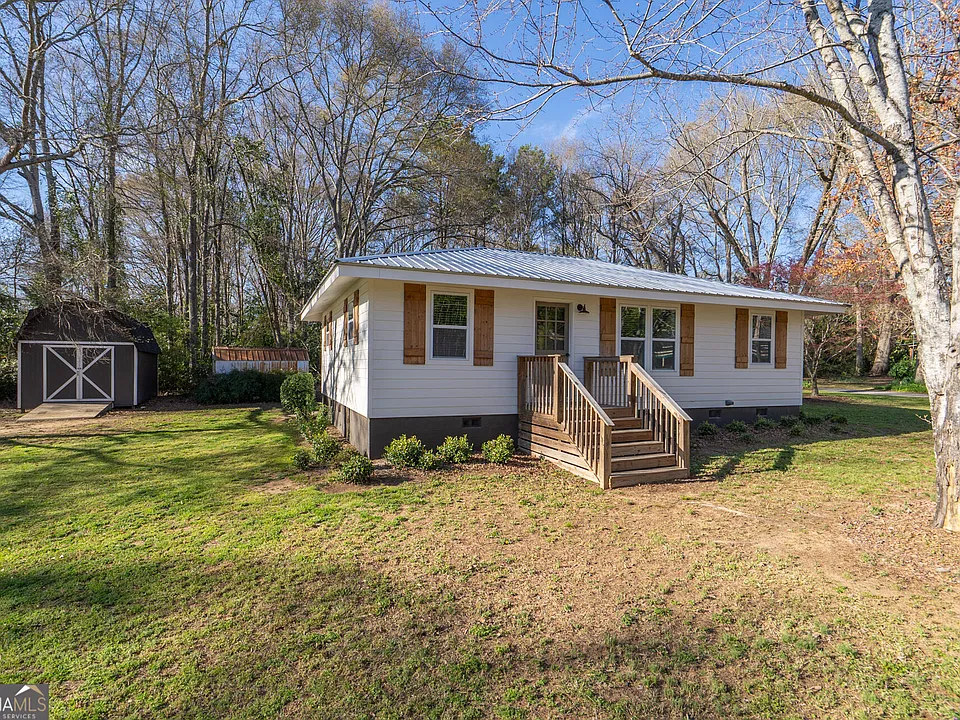 132 Ash St