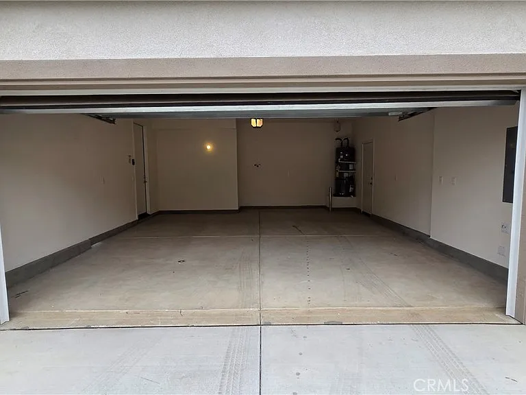 6333 Sierra Vista Ln — Photo 3