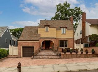 13507 78th Rd, Flushing, NY 11367