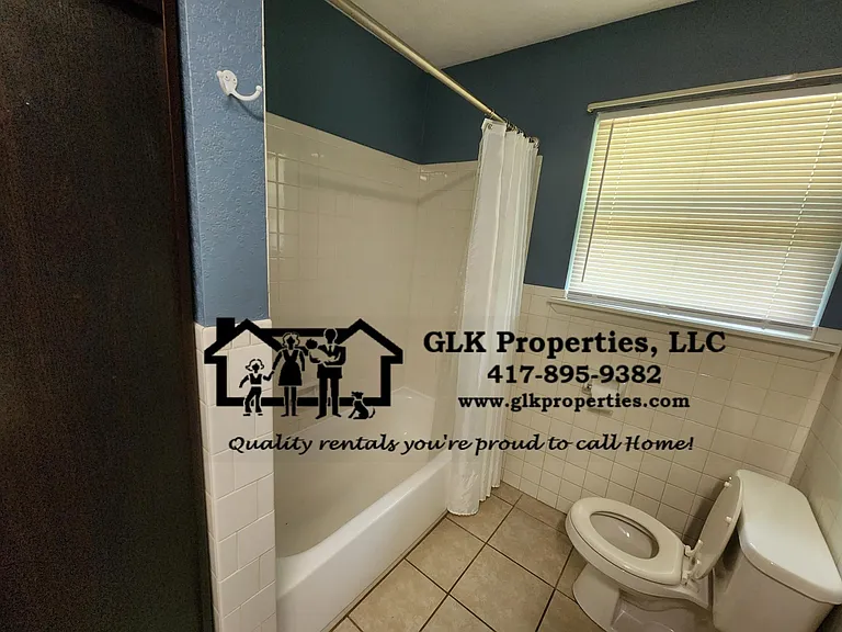 302 N Burton Ave — Photo 15