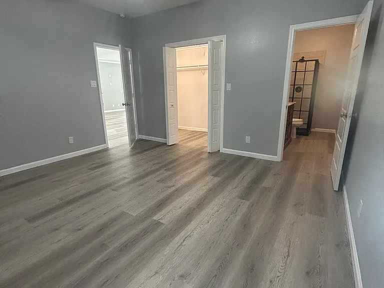 6599 Johnson Ln — Photo 9