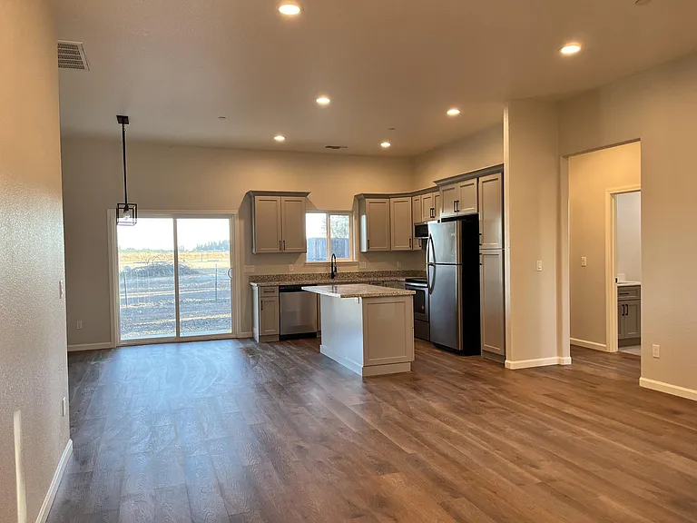 8900 E Live Oak Rd — Photo 5