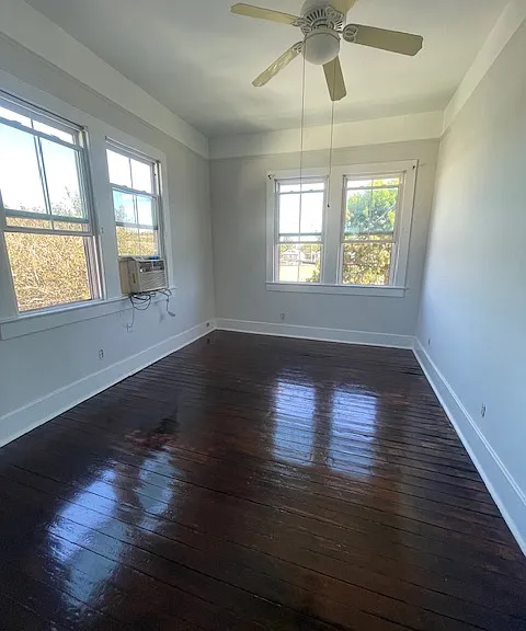 615 N Rendon St #615 — Photo 4
