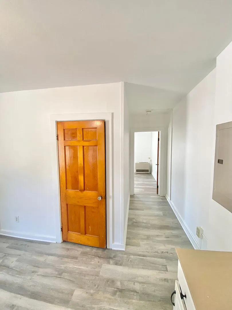 299 East Allen Dr — Photo 4