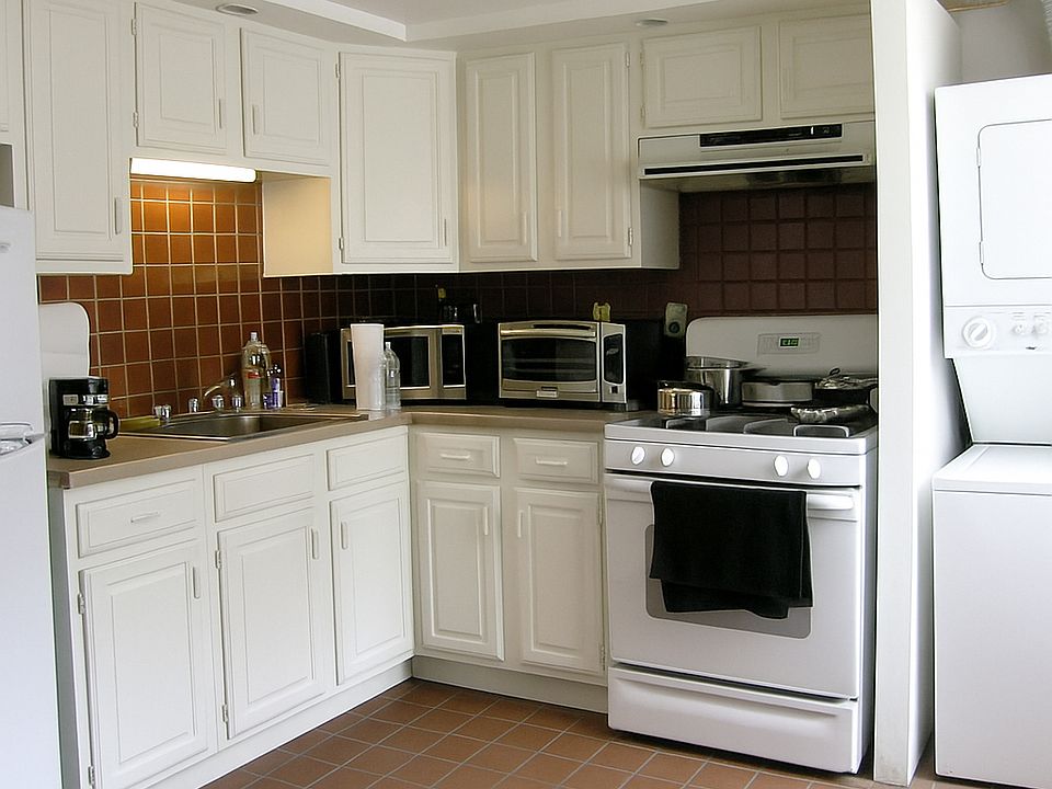 kitchen is currently oak, we are painting it white.