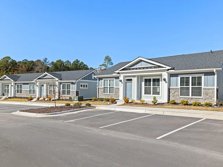 Cottages at Brightleaf — Photo 37