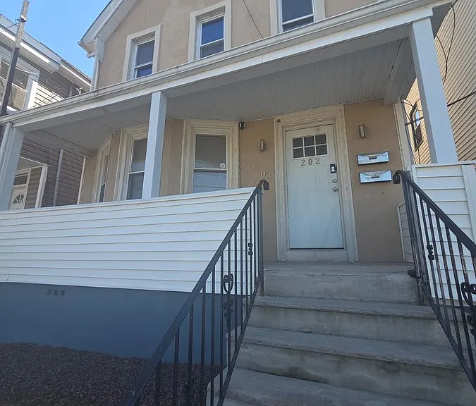 202 Pierson St #1 — Photo 11