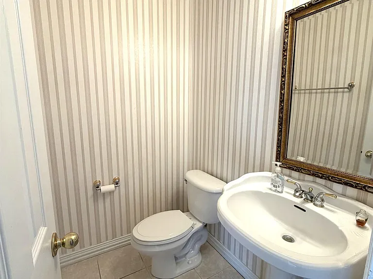 4506 Hollow Ridge Dr — Photo 29