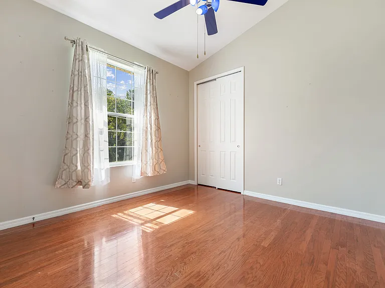3330 Earle Ct — Photo 18