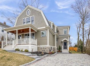 11 Chase Ave, Lexington, MA 02421