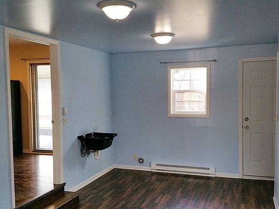 4th image of 215 Morningside Dr