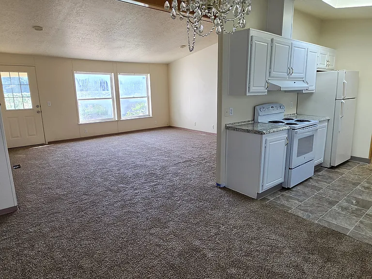2380 Molalla Rd — Photo 9