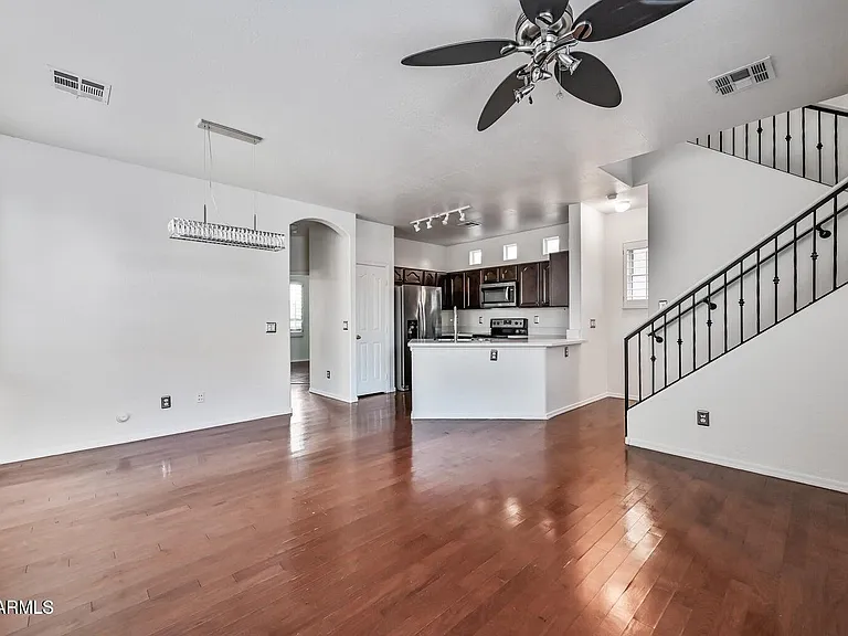 933 W Aspen Way — Photo 6