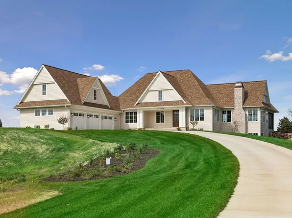 7958 207th St E, Prior Lake, MN 55372