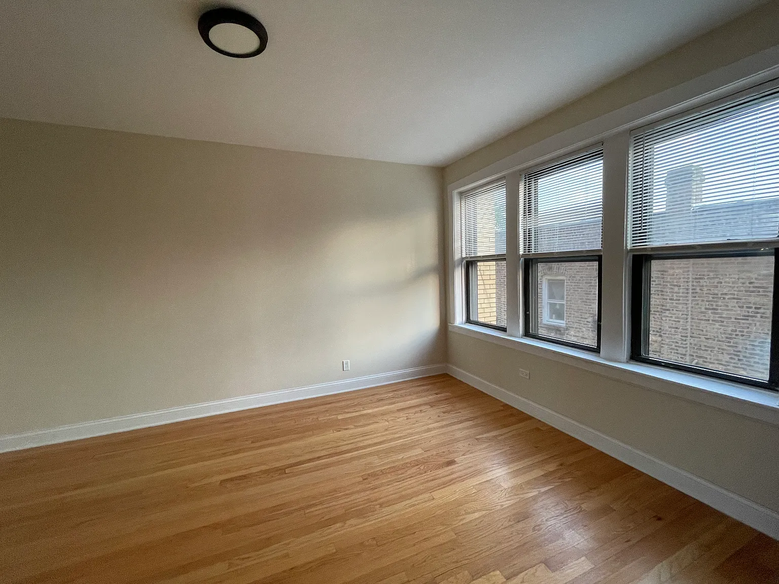 Studio, 400 sqft, $1,095 — Photo 4