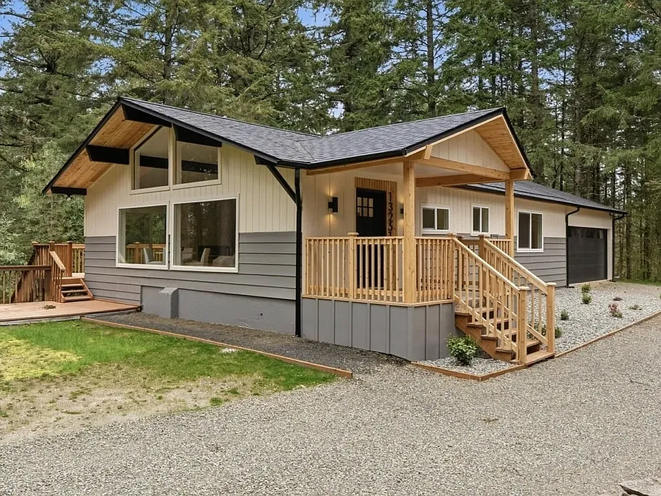 13251 Bandix Rd SE