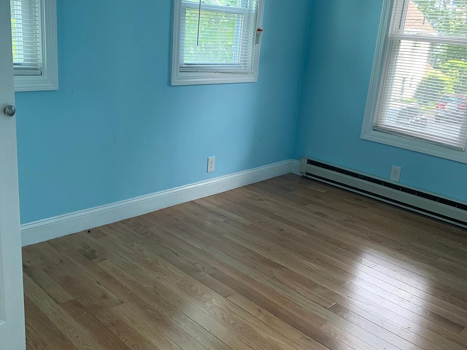 2nd image of 43 Bryant St