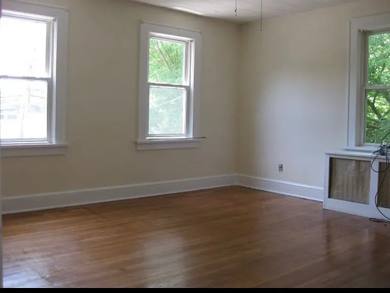 667 Cedar Swamp Rd #3 — Photo 3