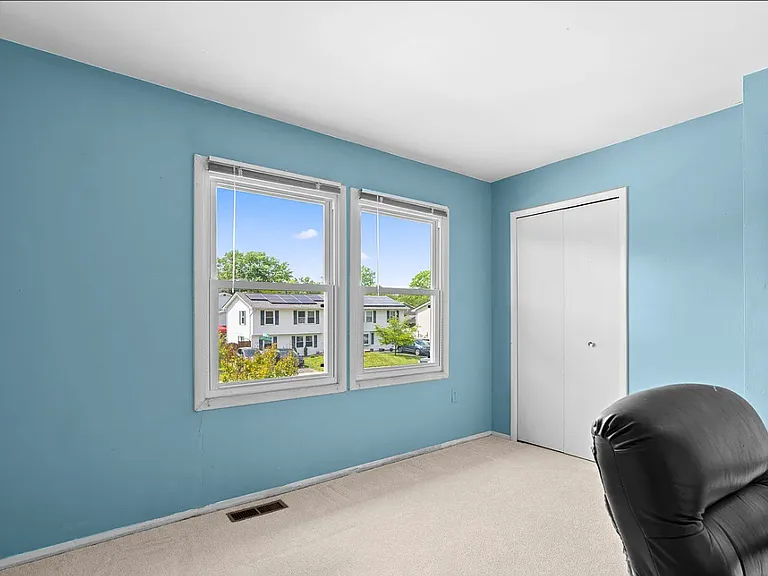 737 Chapelgate Dr — Photo 15