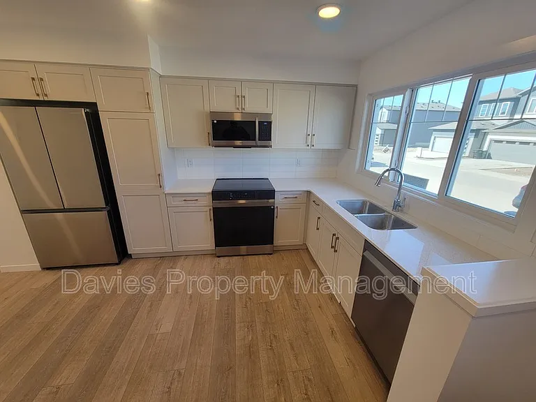 2023 210th St NW #MAIN — Photo 3