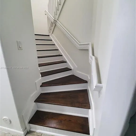 9194 SW 36th St — Photo 6