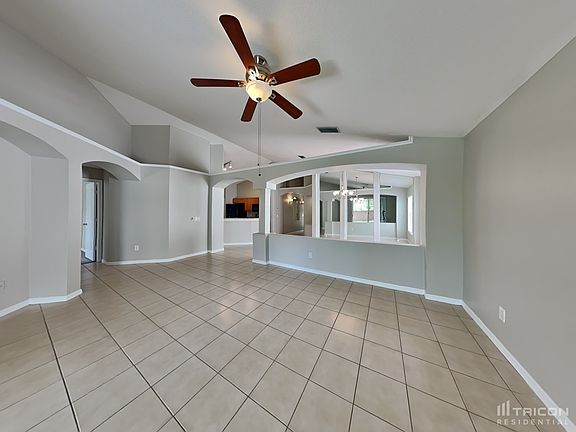 3rd image of 31956 Northridge Dr