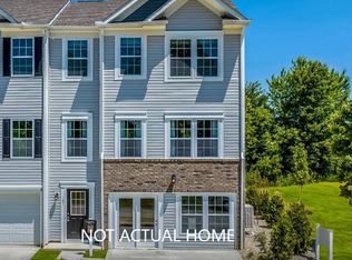 3238 Mackinac Dr, Columbus, OH 43207