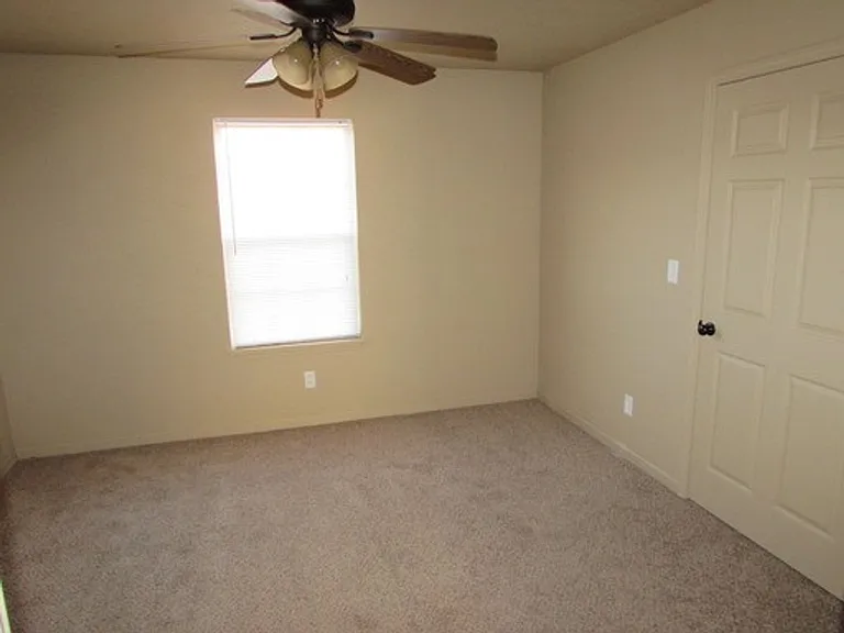 16552 Hunters Ridge Ln — Photo 6