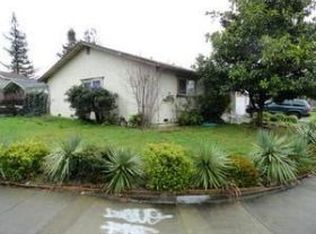 1322 Beachwood Dr, Santa Rosa, CA 95407
