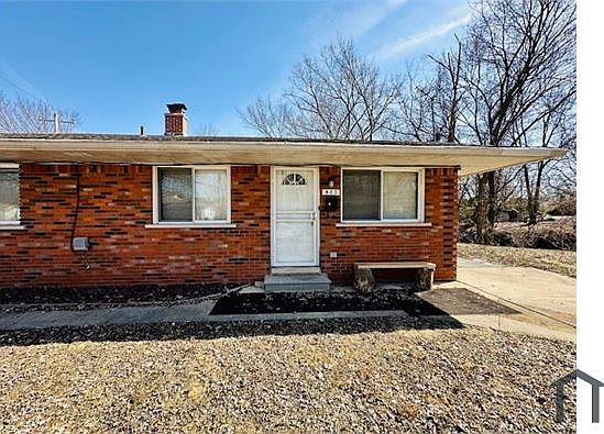 3rd image of 823 Frank Ave
