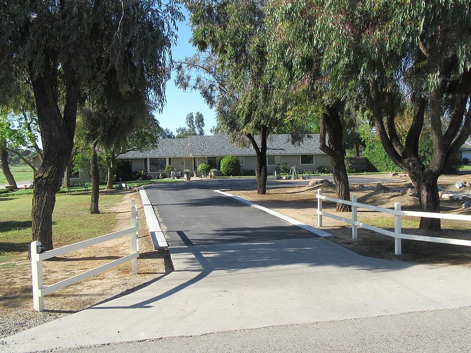 1st image of 34610 Avenue 13 1/2