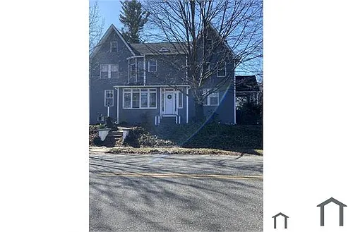 360 Elm Ave Photo 1
