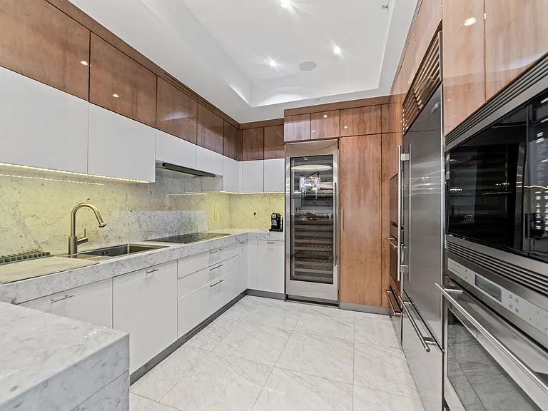 9703 Collins Ave #Penthouse 00 — Photo 7