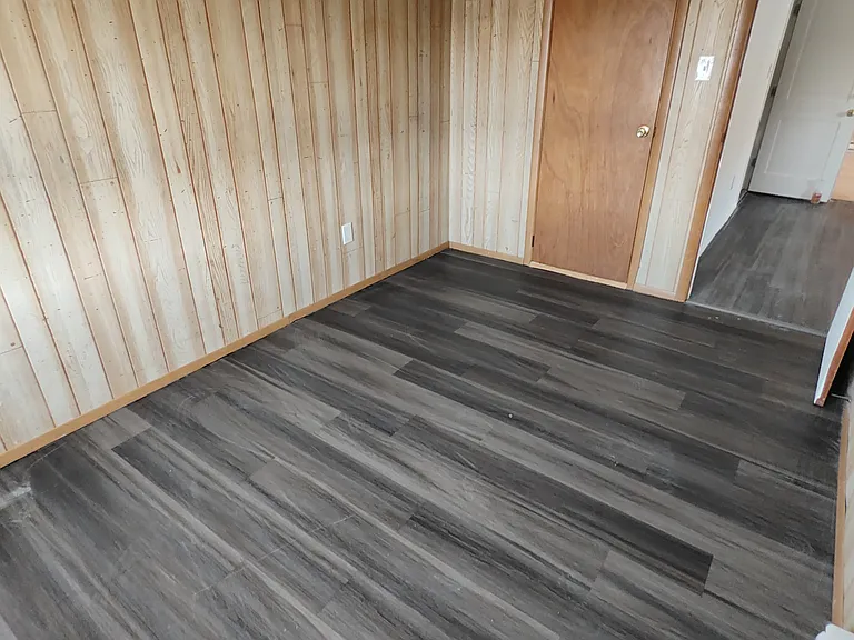 1147 Sloan St #5 — Photo 8