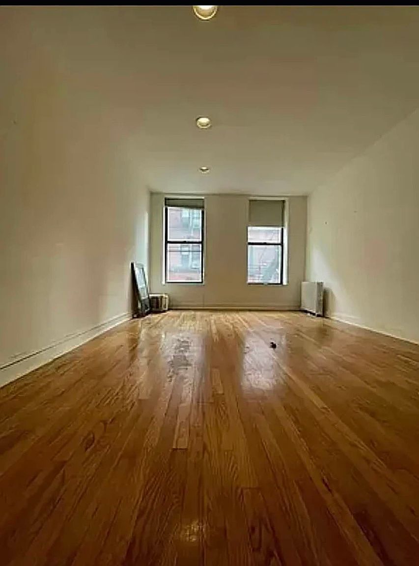 217 E 4th St APT 3C, New York, NY 10009 | Zillow