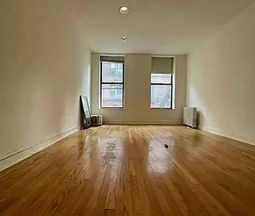 1st image of 217 E 4th St APT 3C