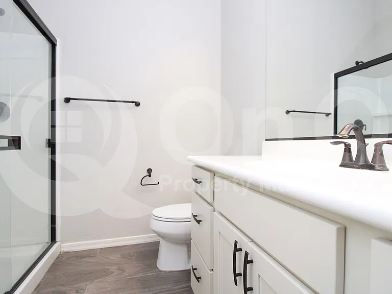 2051 E Wisteria Dr — Photo 14