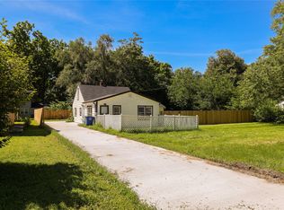 1604 E 29th St, Des Moines, IA 50317