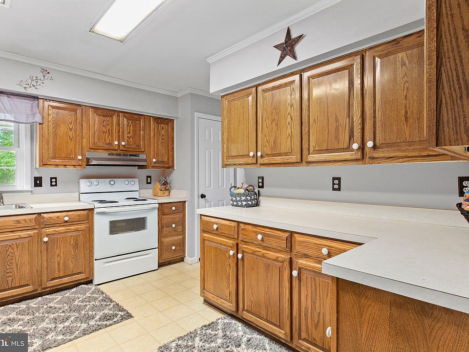 18438 Beazley Ln, Milford, VA 22514 Zillow