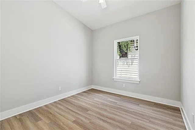 1614 Leonidas St — Photo 15