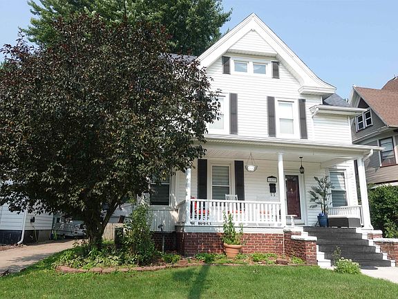3rd image of 1022 N Kellogg St